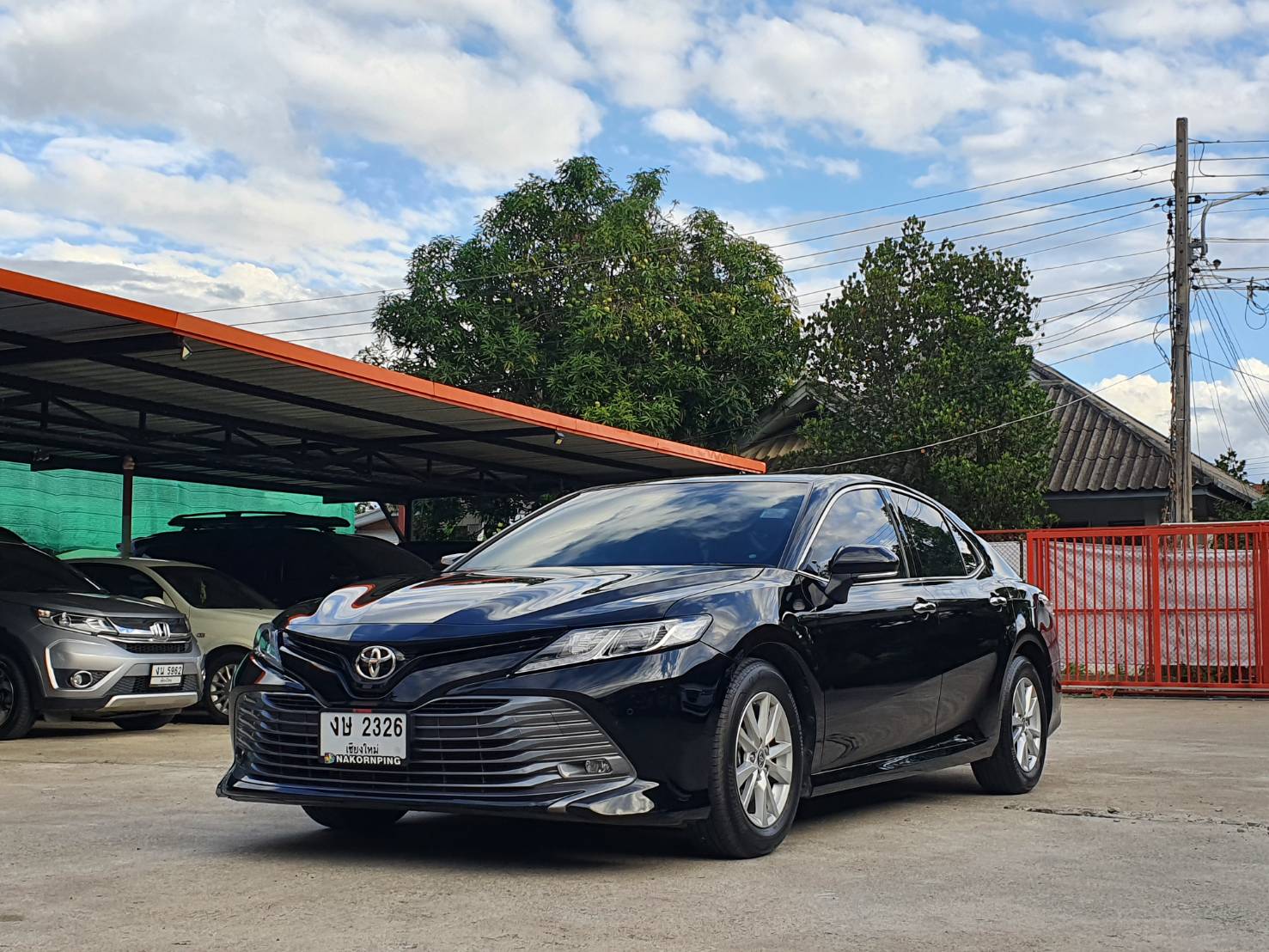Toyota Camry 2.0G